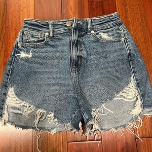 American Eagle highest rise mom short